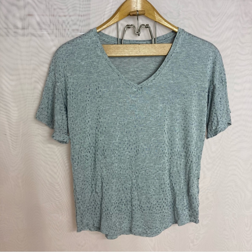 Jane and Delancy flutter sleeve tee
